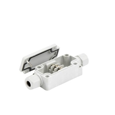 Caja PRECISION PST-PBT-3P de Conexión Exterior con Terminales Intermedias para 3 Líneas (Tornillo simple). Incluye Glándulas. - Image 3