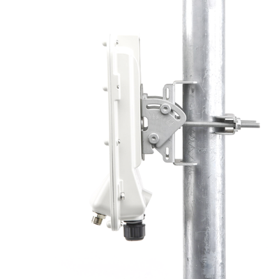 PTP-550  Hasta 1.36 GBps / 4910 - 6200 MHz / 802.11 AC Wave 2  MU-MIMO 4: 4x4 / BackHaul Conectorizado (C050055H014A) - Image 4