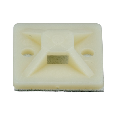 Montaje-Sujetador Adhesivo STRONGHOLD PANDUIT SMP16A-C de 4 Vías de 1″ x 1″ x 1/4″, Color Natural, Nylon 6.6 Retardante de Llamas V-2, Paquete de 100pz