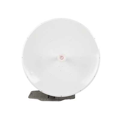 Antena direccional para radios C5x, C6x, B5x / Guía de onda para maximizar la conexión en transmisión / 4.9 – 6.5 GHz / 4ft / Ganancia de 36 dBi / Montaje incluido.
