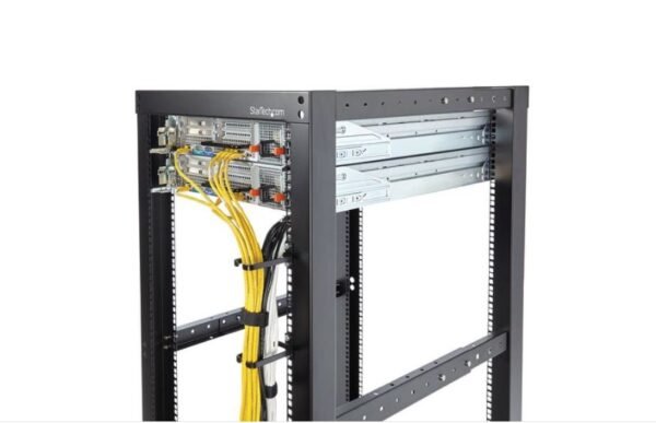 StarTech.com Anilla Pasacables en D Vertical 1U para Gestión de Cableado en Gabinetes Racks - Guiacables 4.5x10cm - Anillo D - 1U Rack Height x 101.6mm Longitud - Acero ANILLA PASACABLES EN D RACK 1UVERTICAL GUIACABLES 4.5X10CM